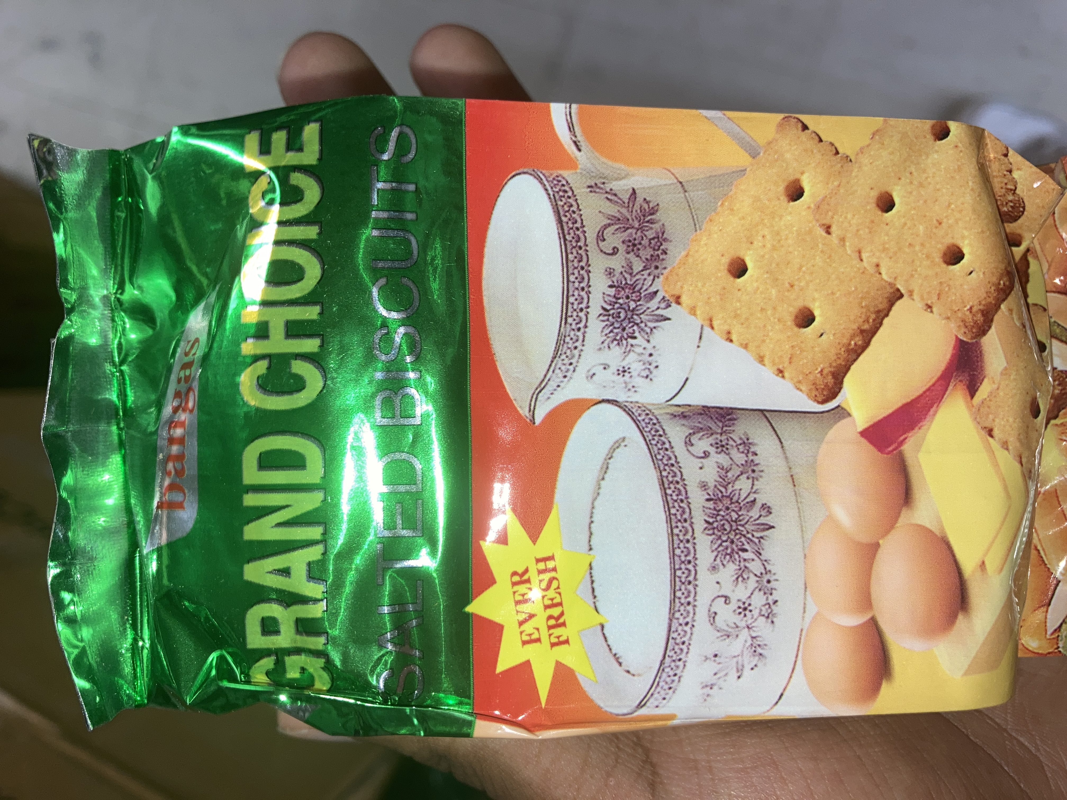 GRAND CHOICE SALTED BISCUITS (small pack)